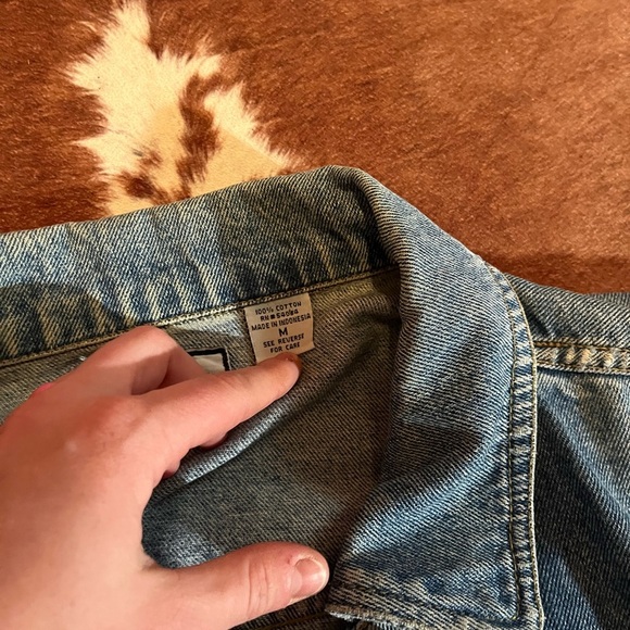 Vintage jean jacket Bugle Boy For Her 
size medium  
100% cotton
No flaws - Picture 4 of 5